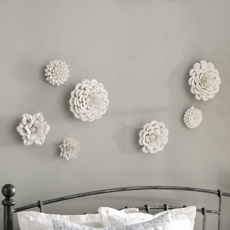 Lark Manor 7 Piece Garden Flower Porcelain Wall Decor Set