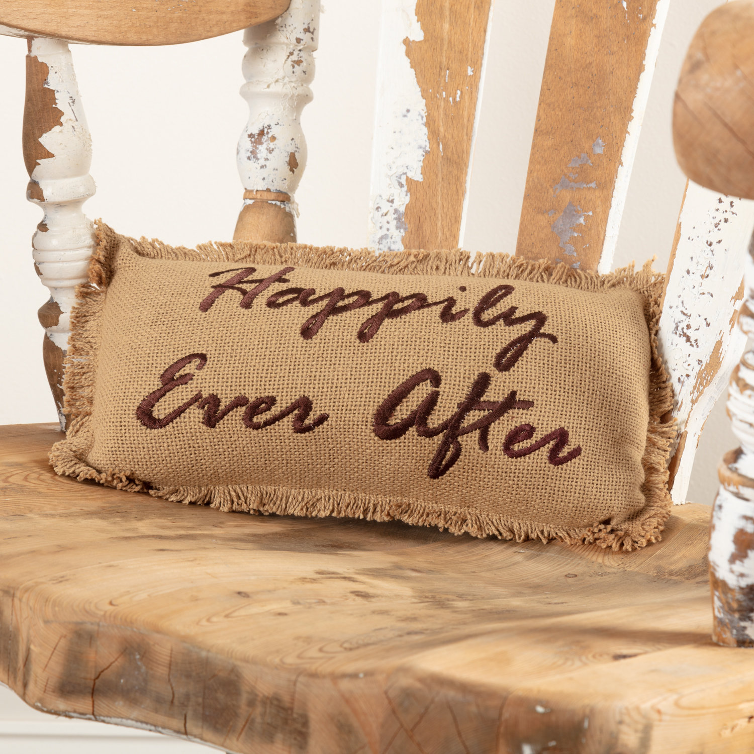 Le Prise Lucia Burlap Happily Ever After Cotton Lumbar Pillow