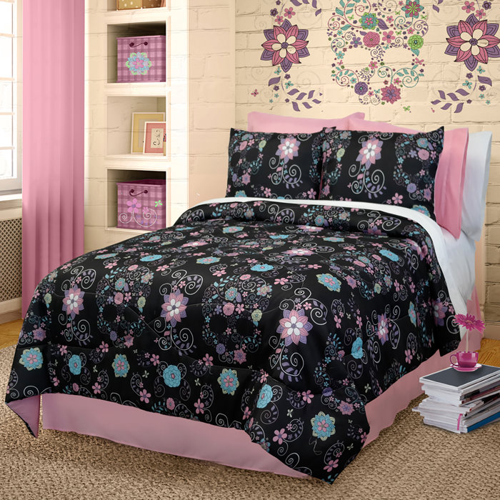 Zoomie Kids Vumera Skulls Comforter Set Reviews Wayfair Ca