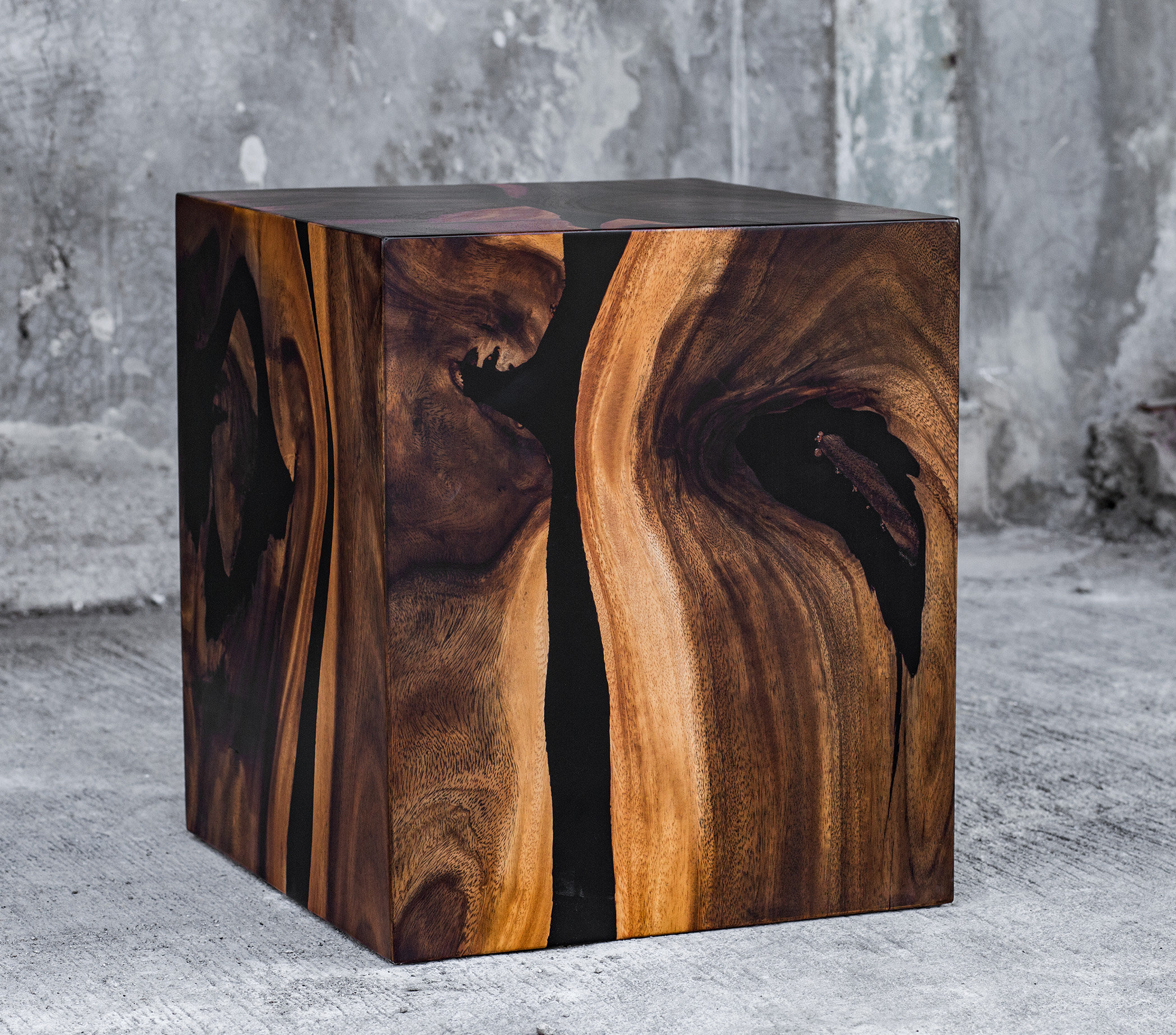 Foundry Select Bach 16'' Tall Tree Stump End Table & Reviews Wayfair