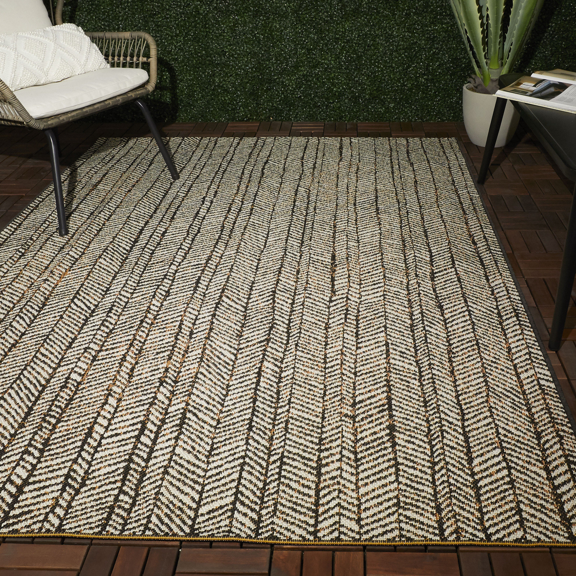 Gracie Oaks Larnakas Flatweave Dark Brown Indoor/Outdoor Rug & Reviews ...