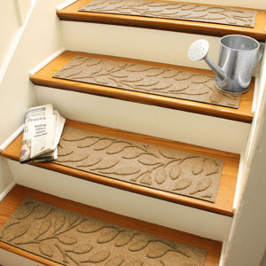 Conway Gold Brittany Leaf Stair Tread (Set of 4)