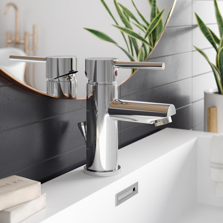 559LF-SSPP Delta Trinsic Single Hole Bathroom Faucet with ...