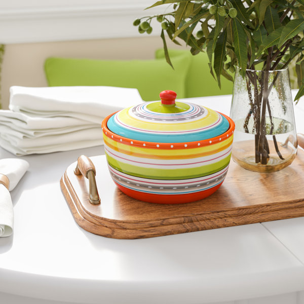 Hygge Dutch Oven Pre-seasoned Coating Matching Textured Lid Side Handles