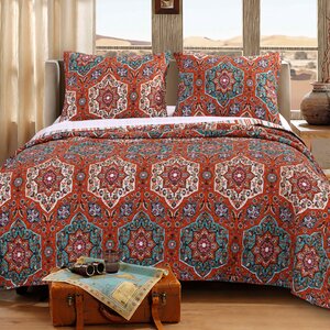 Sofia Reversible Quilt Set