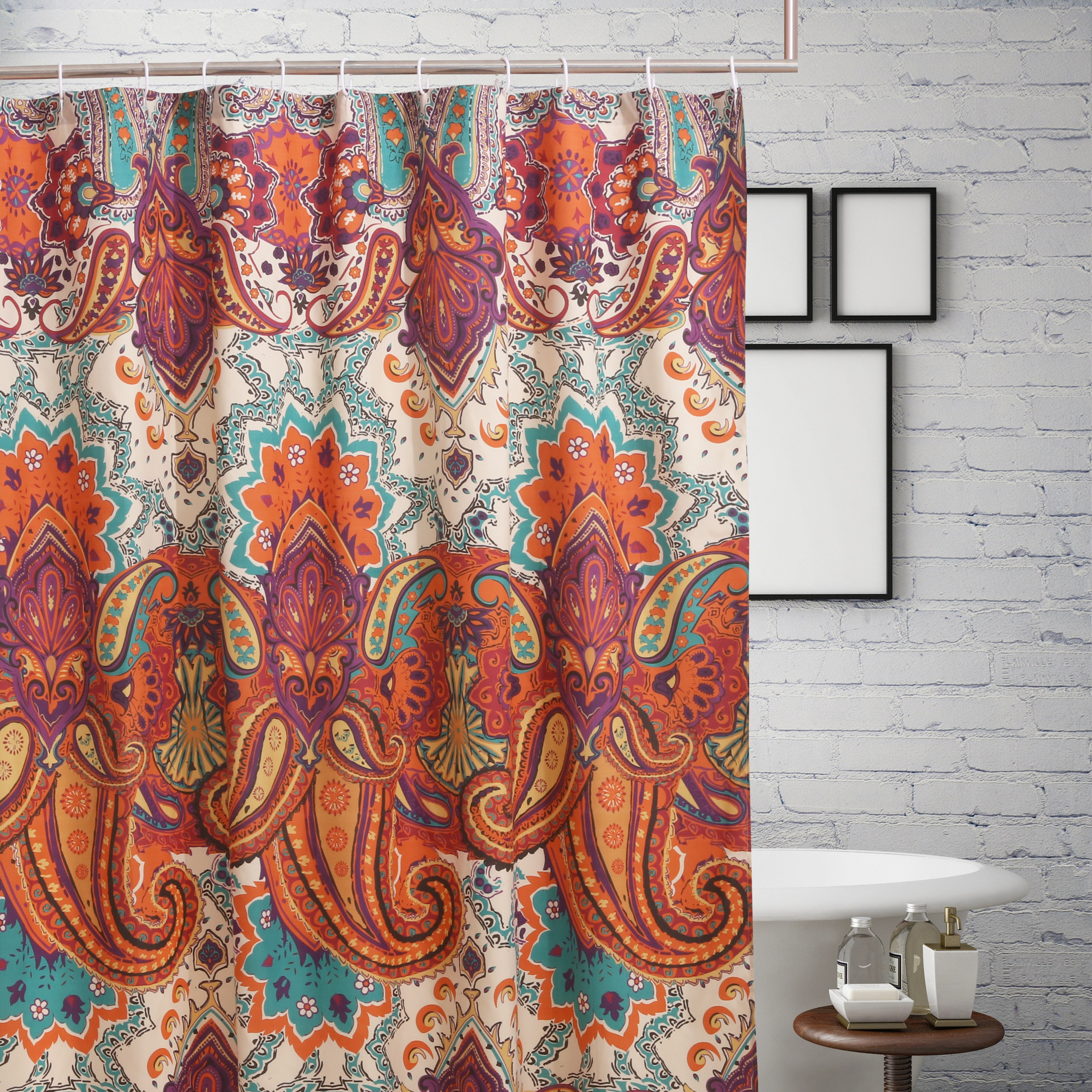 World Menagerie Roskilde Spice Paisley Single Shower Curtain