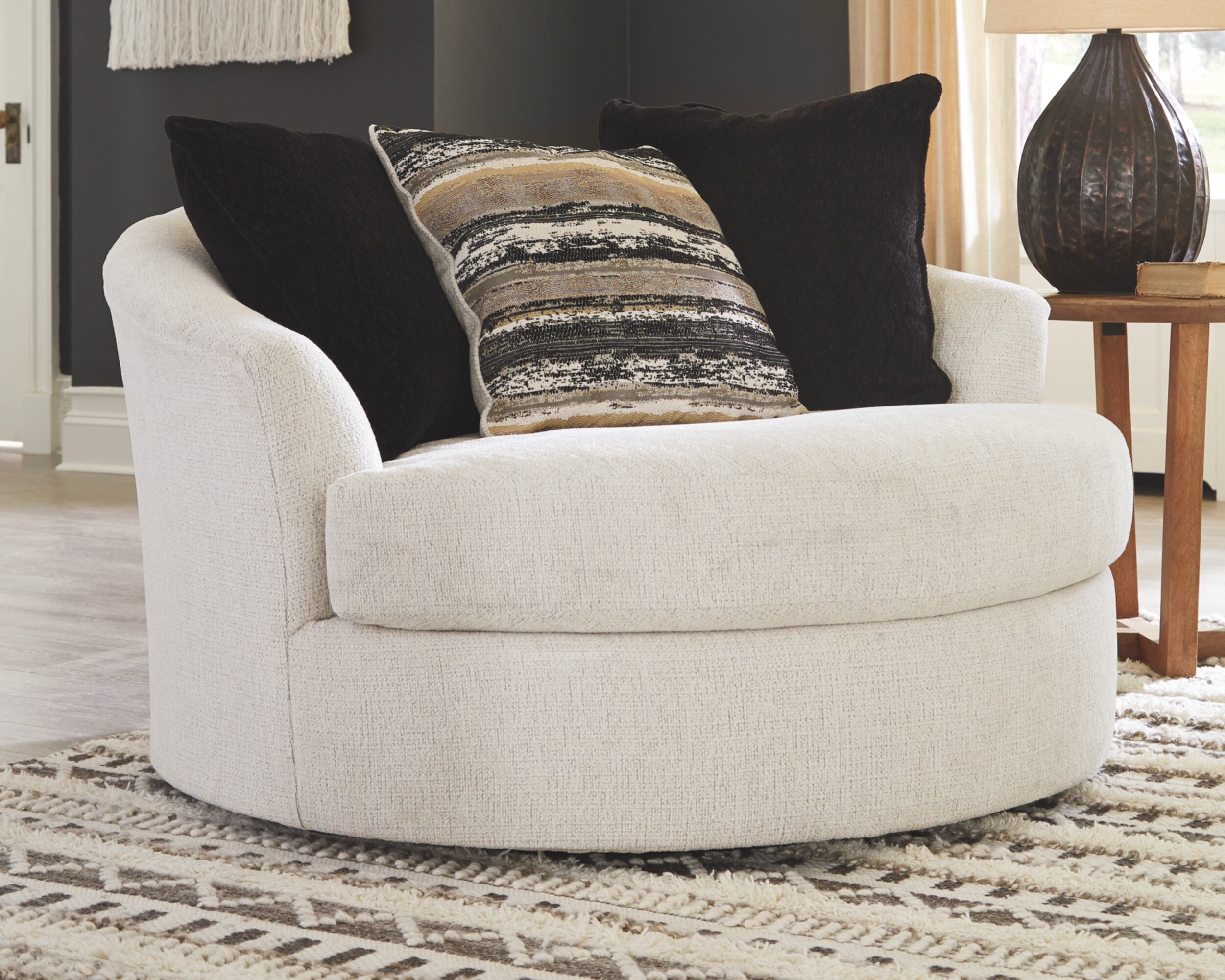 upholstered round chair