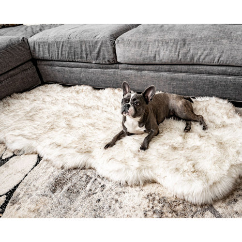 puprug faux fur memory foam orthopedic bed