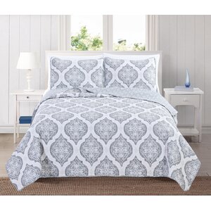 Arabesque Reversible Quilt Set