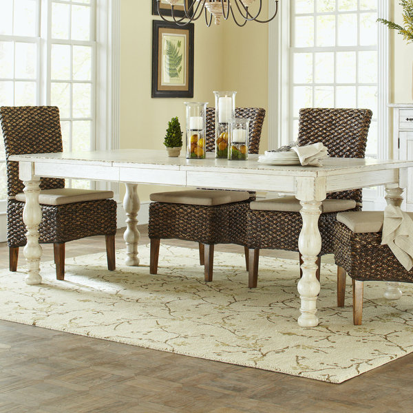 Astère Extendable Dining Table Astère Extendable Dining Table