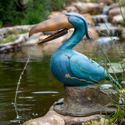 Liam Resin Toucan Spitter Fountain