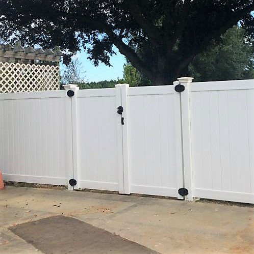 Vinylfencewholesaler 6 Ft H X 6 Ft W Heavy Duty Rainier Privacy Fence Kit Reviews Wayfair