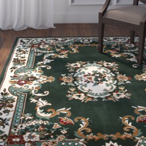 Lilly Hunter Green Area Rug