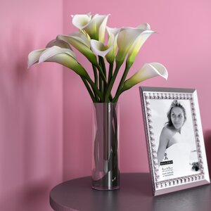 Calla Lily Flower Arrangement in Flower Vase