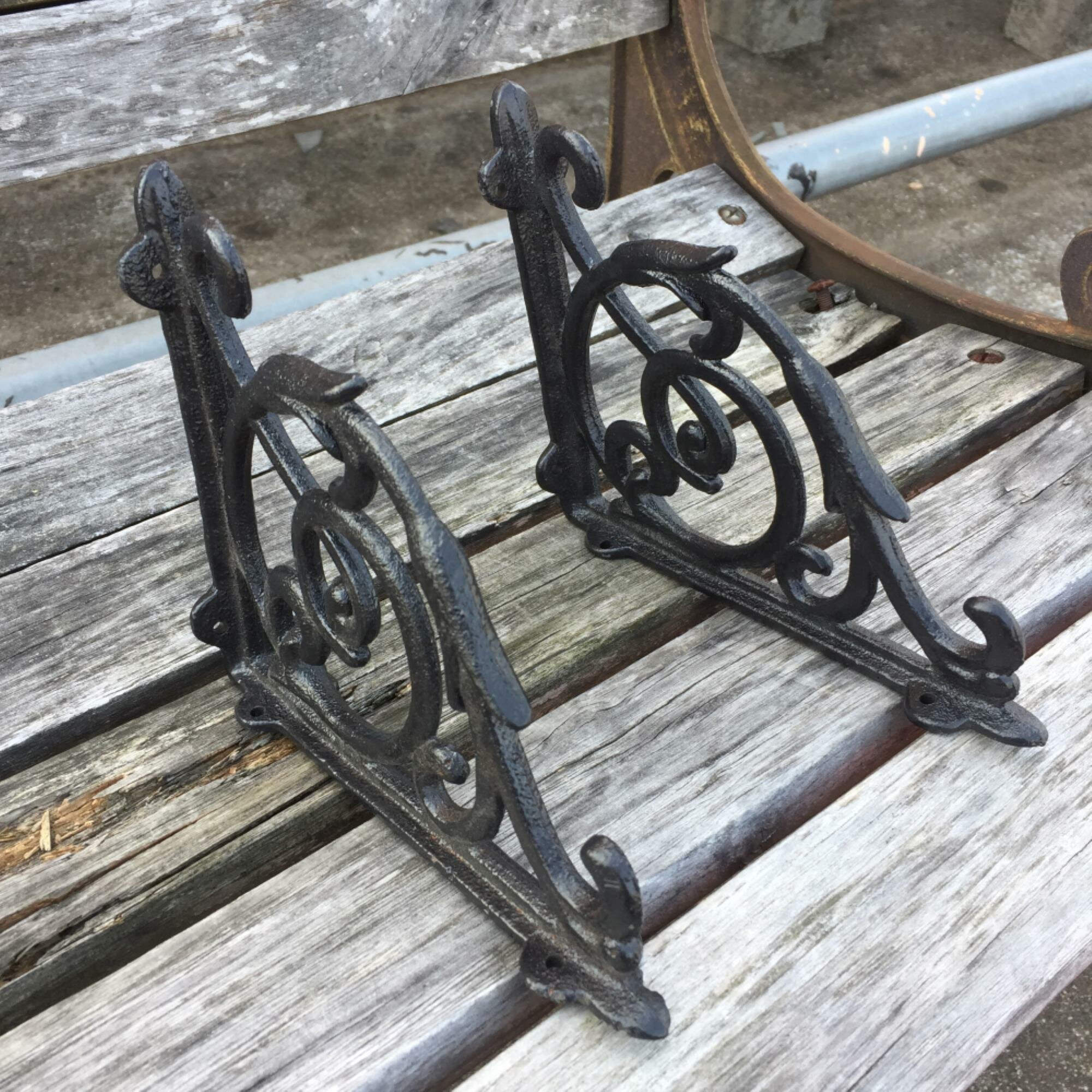 2PC Cast Iron Antique Brackets Garden Braces Shelf Bracket RUSTIC Vintage