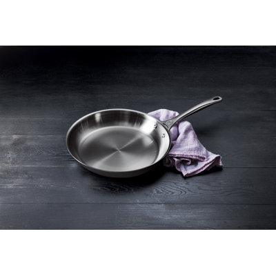 Le Creuset Stainless Steel Fry Pan Le Creuset Size 8 Diameter
