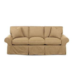 Oak Bluffs Sofa by Charlton Home New