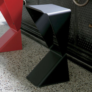 Check price and read more information from recommend store. Gartenhocker Icon von B-LINE