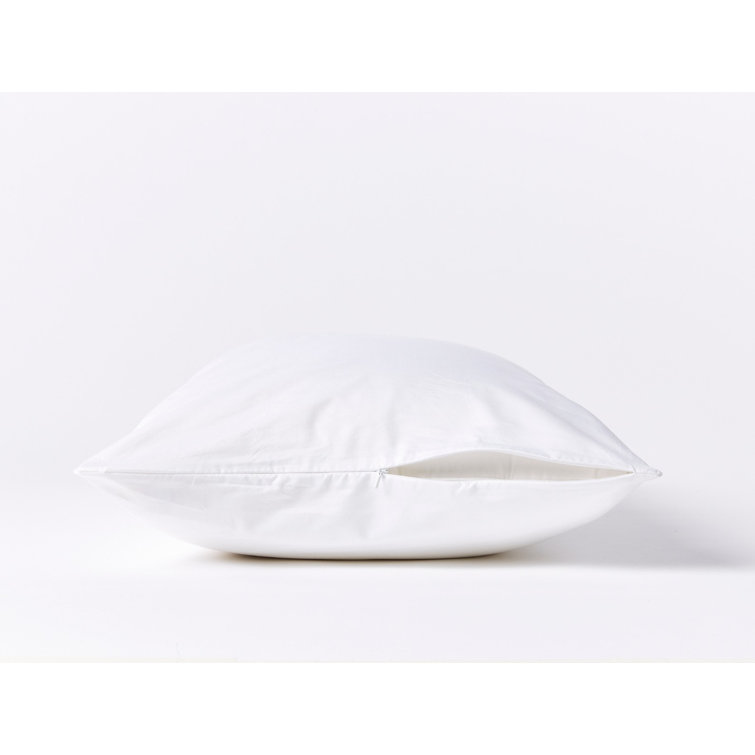 bedding essentials pillow protector