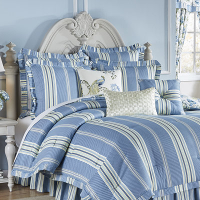 Waverly Floral Engagement 4 Piece Reversible Comforter Set Size King