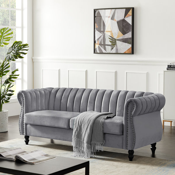 4 seater sofa and cuddle chair