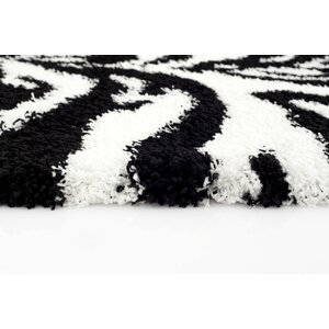 Creissant White/Black Indoor/Outdoor Area Rug