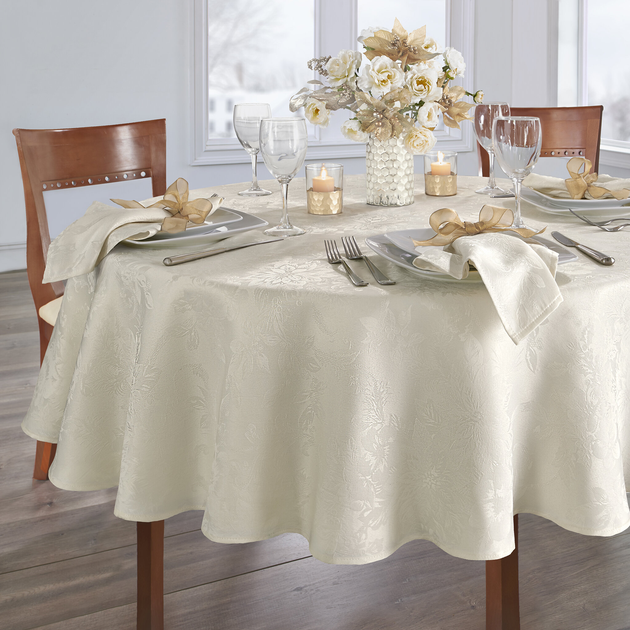 holiday tablecloth