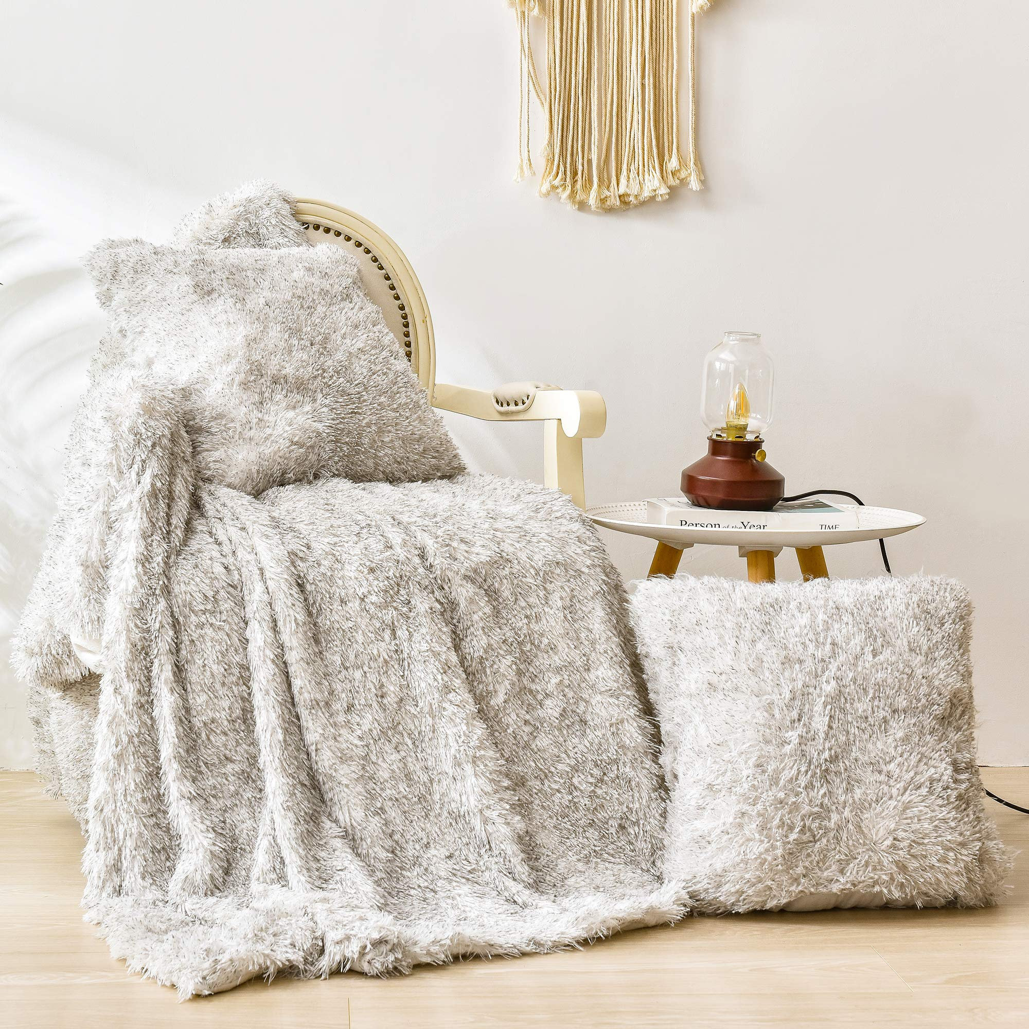fuzzy blanket and pillow set