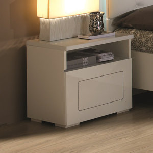 Nachttisch Alaska von Hokku Designs