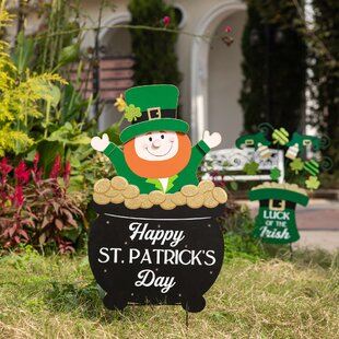 Shamrock Porch Sign Home Outdoor Indoo... Patrick's Day Banner Decorations Details about   St 