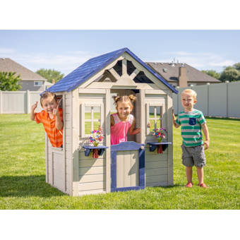 backyard discovery victorian inn cedar playhouse