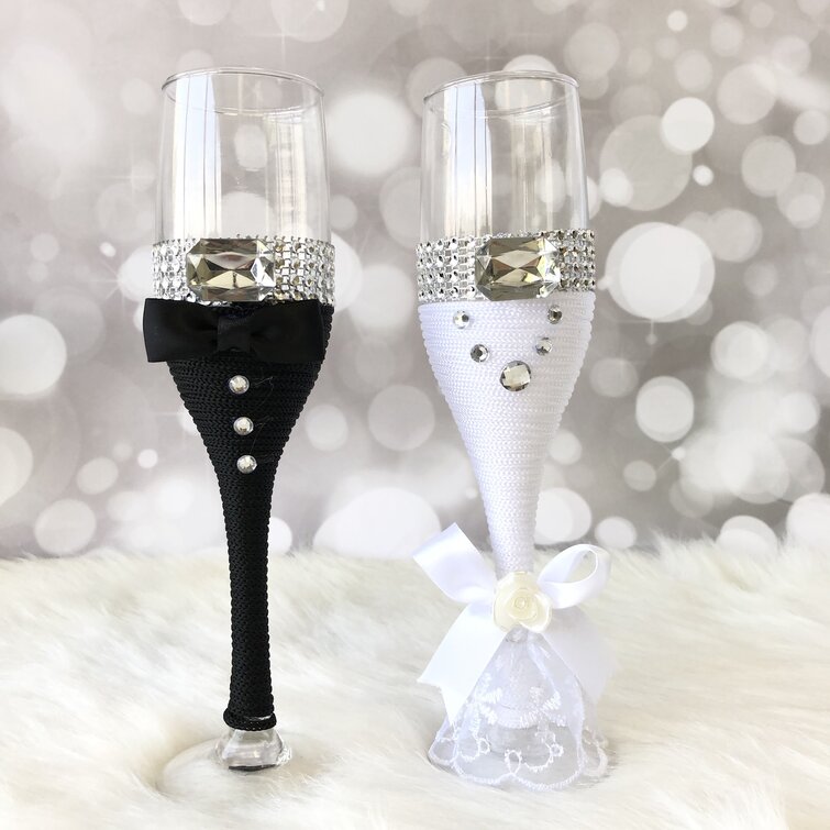 Bride and Groom Wedding Party Wine Glasses Champagne Flutes Cover WT 