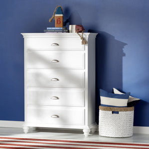 Neponset 5 Drawer Chest by Simmons Cas..