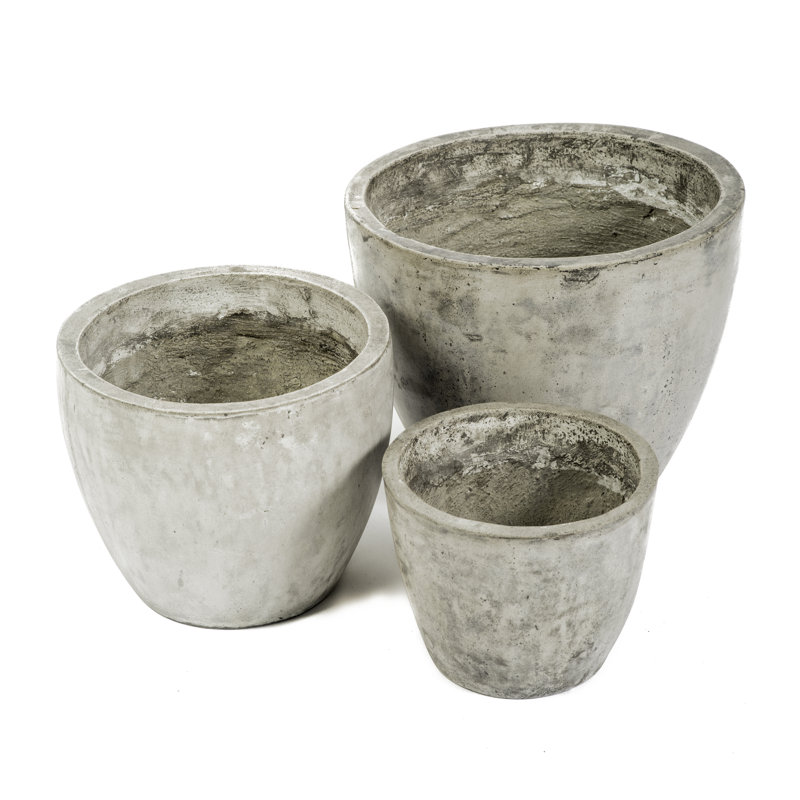 Garden Decor Idea: Bua Composite Pot Planter #rusticedecor #homedecor #planter #pot #aged