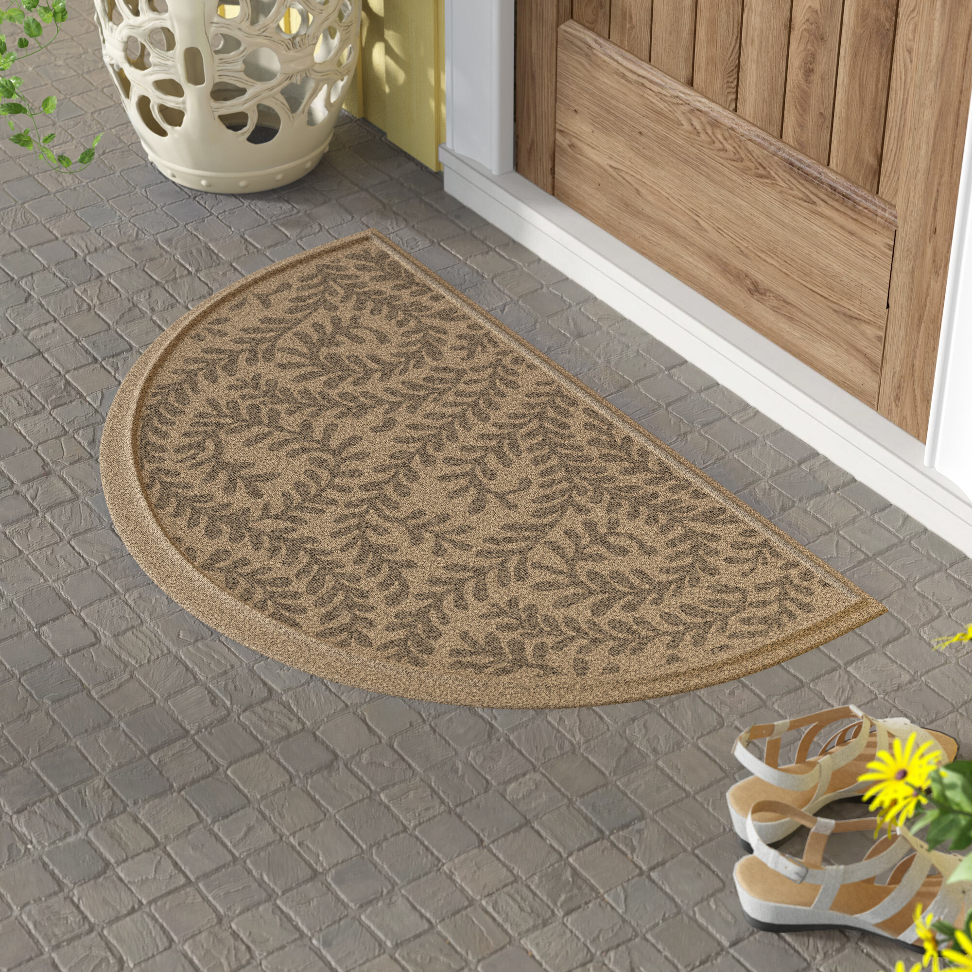 Mud Scrubbing Entrance Doormat Throw with Scrapers Brown Non Tracking 24 x 36 Mind Reader Ultimate Greeting Mat