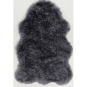 Peridot Hand-Tufted Faux Sheepskin Gray Area Rug