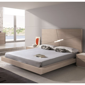 Bridgeport Platform Bed by Wade Logan