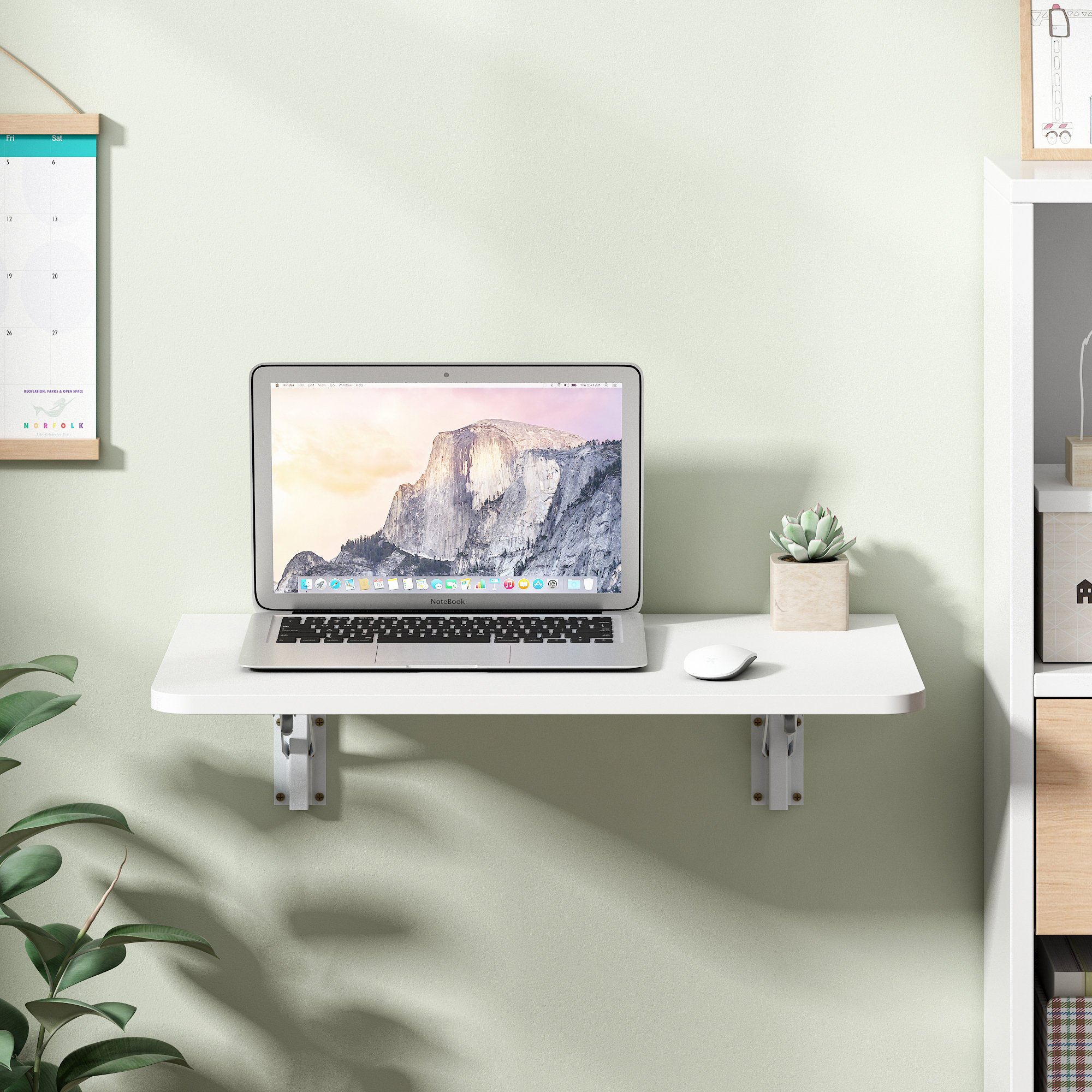 trinette floating desk