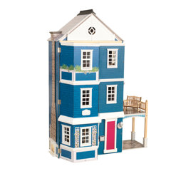 bug 24 hours in giant barbie doll house