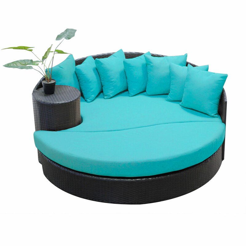 Newport Circular Sun Daybed with Cushions