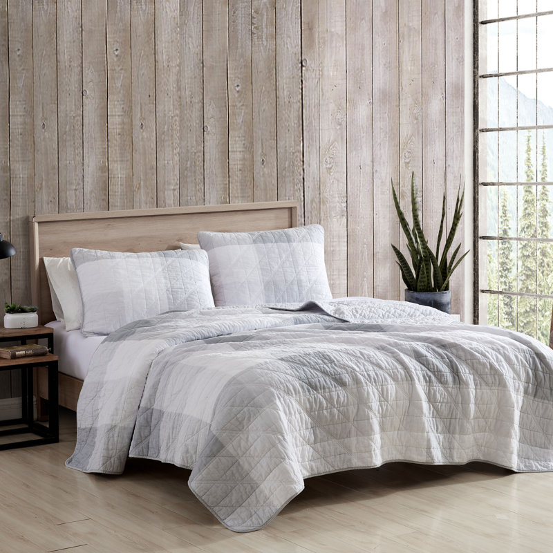 Eddie Bauer Boulder Plaid Cotton Green Quilt Set Color: Grey, Size: King Quilt + 2 Shams