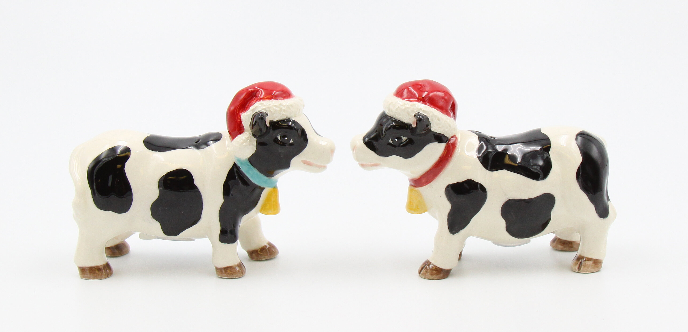 cow salt and pepper shakers