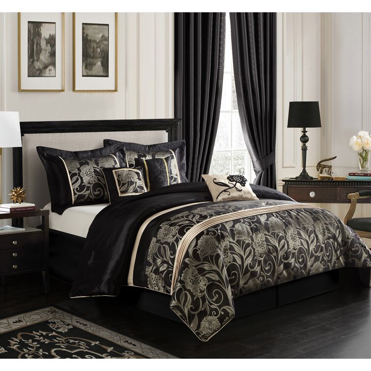 7-Piece Bedding Comforter Set QUEEN SIZE BLACK/RED SHAMS PILLOWS BEDSKIRT ROOM 