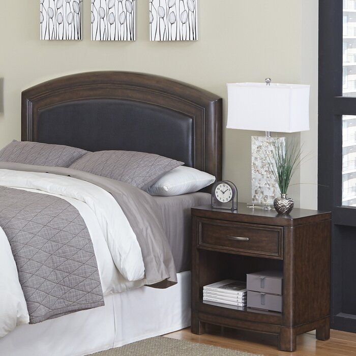 Crescent Hill Standard 3 Piece Bedroom Set