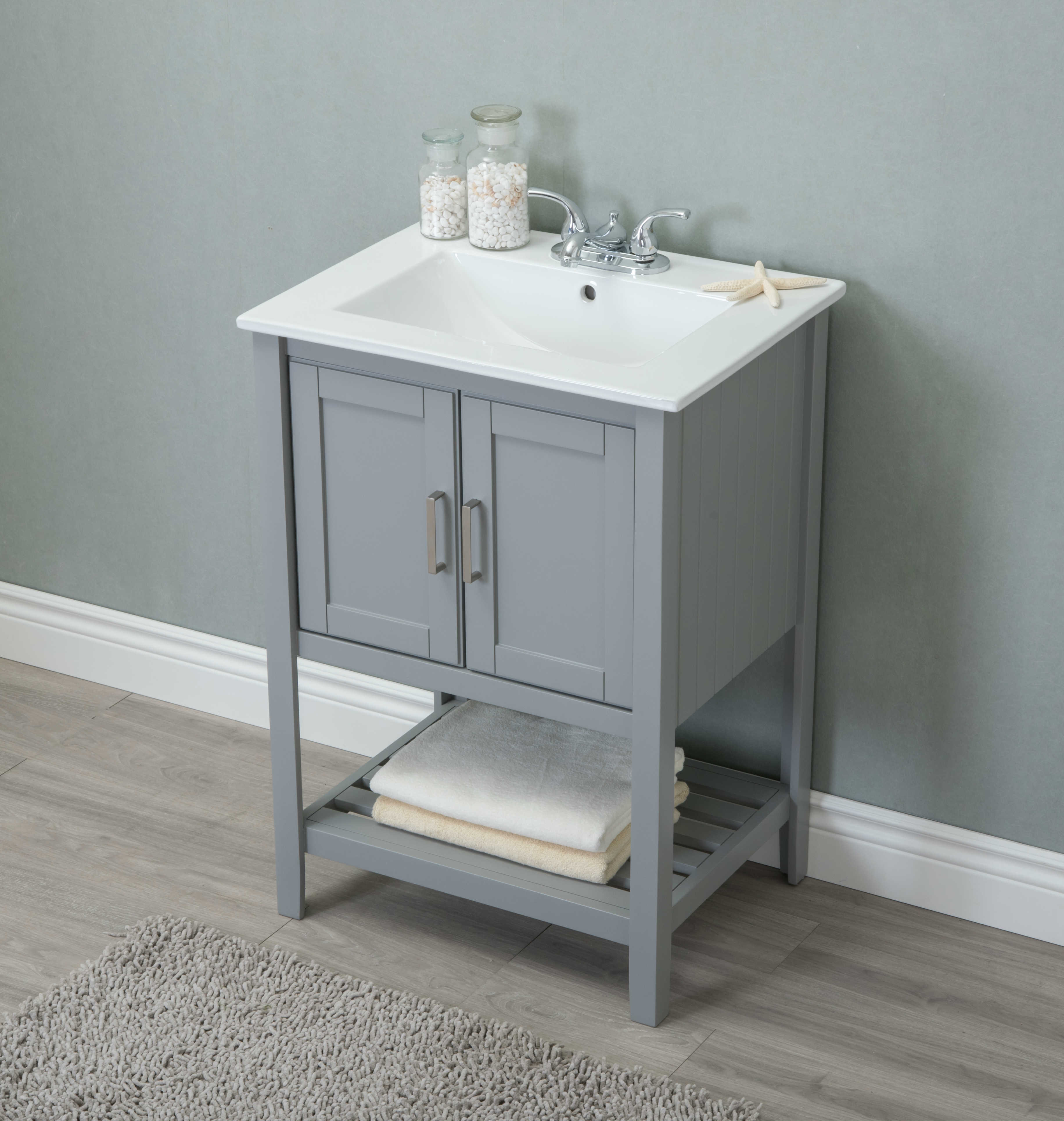 Reynal 5" Single Bathroom Vanity Set Reynal 5" Single Bathroom Vanity Set
