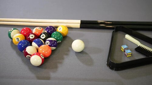 PoolPyramid Balls wall Rack  Wooden Shelf for billiard balls and triangle NEW 