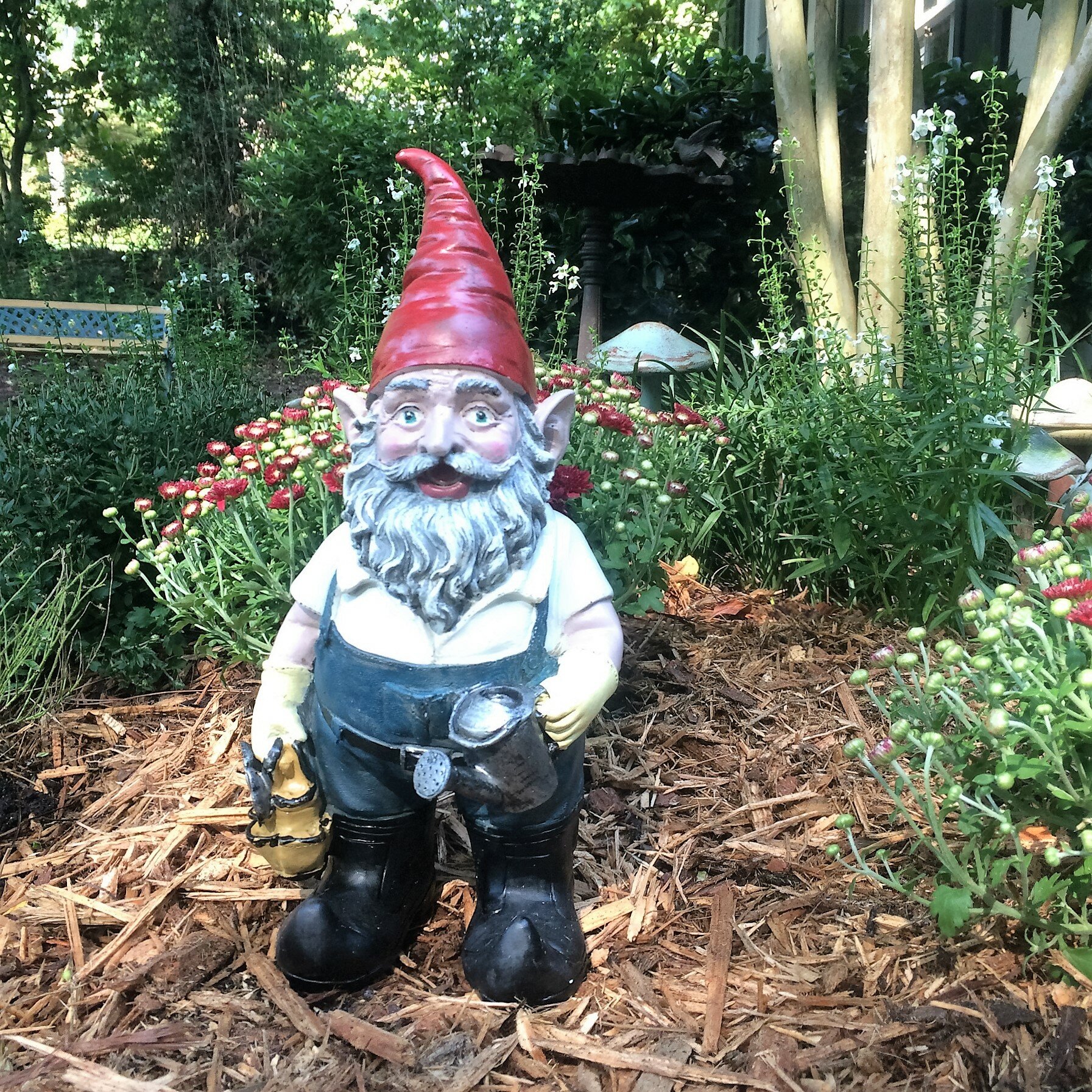 Download Homestyles Nowaday Gnomes Gardener Statue Reviews Wayfair