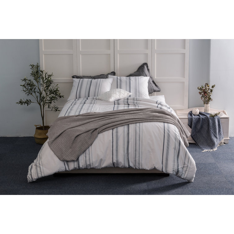 Gracie Oaks Deane White Blue Gray 100 Cotton 180 Tc Duvet Cover Set Reviews Wayfair