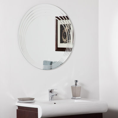 Decor Wonderland Bryn Modern Wall Mirror