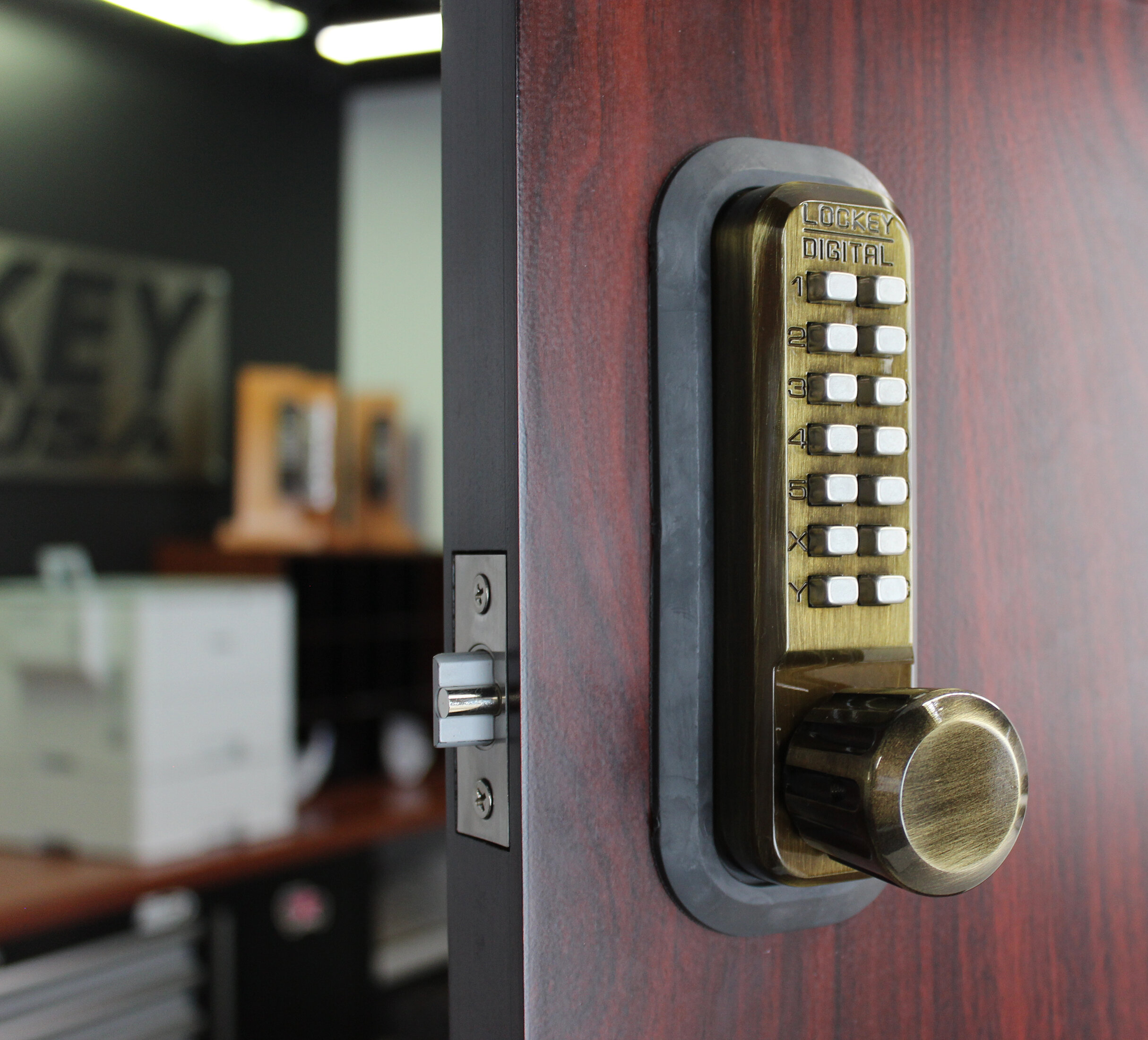 mechanical keyless door lock